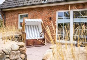 Sylt Seascape III – Zentrales Luxus Haus für 4 Pers. mit Sauna, Garten, 2 PKW-Stellplätzen, WLAN.