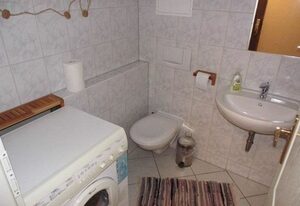 Sehr schöne 4 Raum Maisonette-Fewo mit 110qm + Balkon + zentral & preiswert - T7