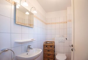 LH Heidegrund, App.2 – 3-Zimmer Ferienwohnung in direkter Strandlage mit ca.75m², für bis zu 4 Personen