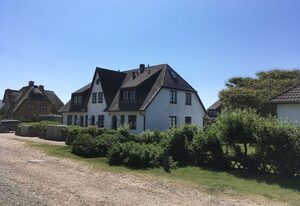 Haus Dünenwall, App. 3 – Strandnahe, gemütliche 2-Zimmer-Ferienwohnung mit ca. 50 m² für 2 Personen