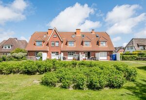 Peethuus – Gemütliches Hausteil mit Dorfteich-Nähe in Wenningstedt für bis zu 5 Personen
