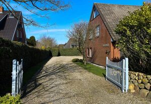 Lee Biberhüs – Gemütliche Wohnung unter Reet im Landhausstil im traditionellen Archsum.