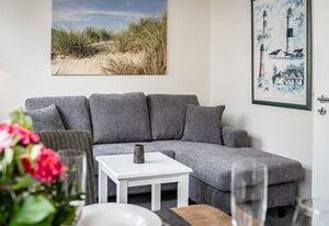 Meeresbrise – Zentrale Ferienwohnung im 4. OG mit 3 Zimmern auf ca. 50 m², für max. 3 Personen