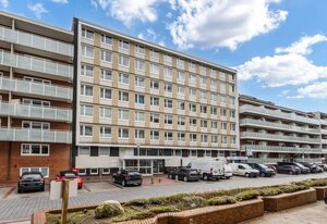 Meeresbrise – Zentrale Ferienwohnung im 4. OG mit 3 Zimmern auf ca. 50 m², für max. 3 Personen