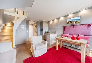 Fernsicht – Hochwertig ausgestattete Wohnung in ruhiger Lage mit unverbautem Wattblick.