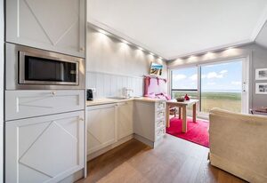 Fernsicht – Hochwertig ausgestattete Wohnung in ruhiger Lage mit unverbautem Wattblick.