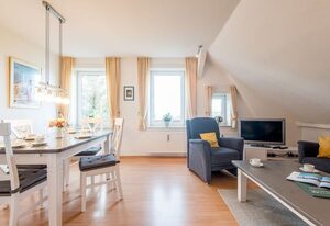 Haus Decker, App. 3 – Ferienwohnung mit ca. 80 m², 4 Zimmern und Meerblick für bis zu 4 Personen