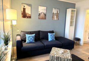Beachlife – Modernes und zentrales 2-Zimmer App. mit Balkon, WLAN.