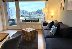 Beachlife – Modernes und zentrales 2-Zimmer App. mit Balkon, WLAN.