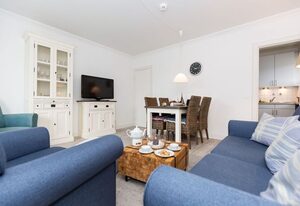 Jamé – Helle 2-Zimmer Whg. mit Balkon, PKW-Stellplatz und WLAN in Westerland.