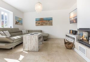 White Pearl EG – Luxus-App., strandnah für 4 Pers. mit Sauna, Terrasse, WLAN. Haustiere erlaubt.