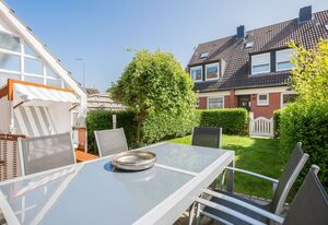 MeerZeit – Modernes Haus für 6 Pers. mit Terrasse, PKW-Stellplatz, WLAN. Haustiere erlaubt.