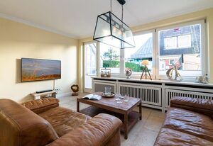 Meeresstern – Schönes Haus für 6 Pers. mit Terrasse, PKW-Stellplatz, WLAN. Haustiere erlaubt.