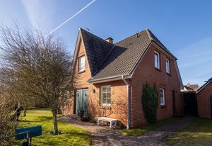 Amselhaus – Schönes Einzelhaus mit 120 m², 5 Zimmern und großem Garten für bis zu 7 Personen