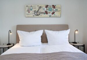 Utkiek – Modernes App., strandnah, Balkon, Stellplatz, WLAN. Haustier erlaubt.