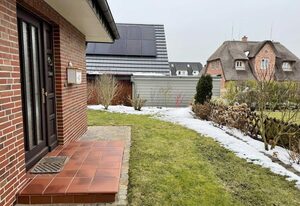 Haus Kröger – Ferienhaus für bis zu 5 Pers., Terrasse, PKW-Stellplatz, WLAN in ruhiger Lage.
