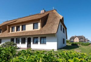 Sylt4me – 2-Zimmer Ferienwohnung am Dorfteich mit ca. 50 m², für bis zu 3 Personen.