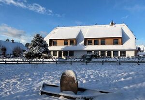 Sylt4me – 2-Zimmer Ferienwohnung am Dorfteich mit ca. 50 m², für bis zu 3 Personen.