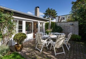 Haus Hideaway – Charmantes Ferienhaus für 4 Personen mit Terrasse, Stellplatz und WLAN