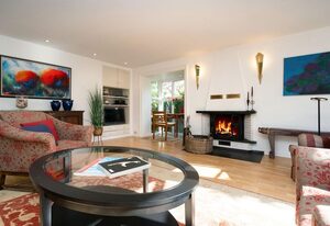 Haus Hideaway – Charmantes Ferienhaus für 4 Personen mit Terrasse, Stellplatz und WLAN
