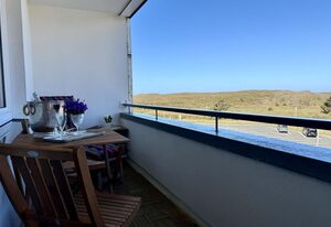 Dünenblick – Strandnahes App. mit Balkon, PKW-Stellplatz, WLAN. Haustiere erlaubt.