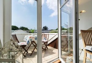 Nordzeit – Gemütliche 2-Zimmer Wohnung mit Balkon, WLAN, 1 Haustier erlaubt.
