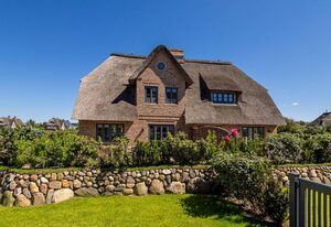 Hus Gode Sted – Strandnahes Luxus-Hausteil unter Reet auf ca. 180 m² für bis zu 6 Personen