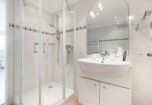 Haus Weissenburg Whg. OG West – Schöne und strandnahe 2-Zimmer-Ferienwohnung mit ca. 65 m², für max. 2 Personen