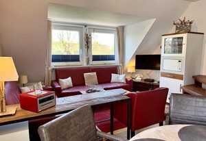 Sylter Deichwiesen – 4-Zimmer App. für 5 Pers. mit Terrasse, PKW-Stellplatz, WLAN, Haustiere erlaubt.