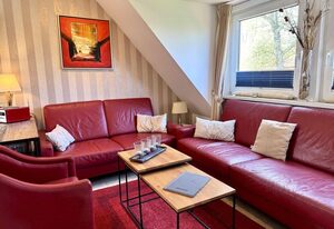 Sylter Deichwiesen – 4-Zimmer App. für 5 Pers. mit Terrasse, PKW-Stellplatz, WLAN, Haustiere erlaubt.