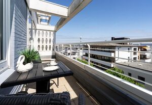Sylter Koje – Modernes und zentrales 3-Zimmer App. mit Balkon, WLAN. Haustiere erlaubt.