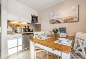 LH Dünenblick Wohnung 9 – Strandnahe 3-Zimmer-Wohnung mit ca. 55 m² unter Reet, für bis zu 4 Personen