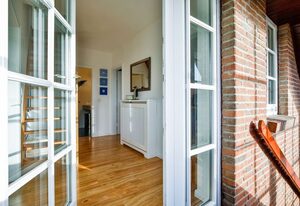 Südstrand – Gemütliche Ferienwohnung nahe der Tinnumer Wiesen mit zwei Balkonen.