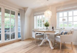 Wattjuwel – 2-Raum Appartement im OG- & DG mit ca. 75m² Nutzfläche, Balkon und Stellplatz