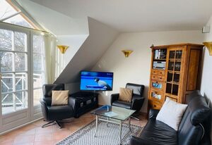 Landhaus Normannenweg, App. 4D – In zentraler und ruhiger Lage gelegenes 3-Raum Appartement im OG- und DG