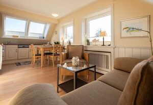 Haus Sonnenstrahl Whg. 2 OG – Schöne 2-Zimmerferienwohnung im Obergeschoss auf ca. 40 m² für bis zu 3 Personen