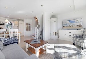 Fries Huis – Hausteil im EG/UG/OG/DG, ca. 142 m² Nutzfläche