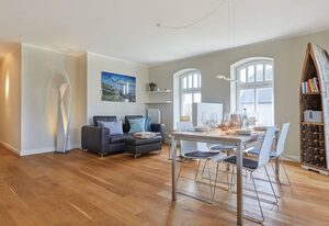 Meersuite – Dünenblick und Meeresrauschen. Ruhige Lage, und dennoch inmitten der City.