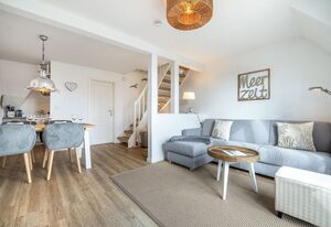 Meerzeit – Ferienwohnung im OG, DG, ca. 50m² Nutzfläche, 1 Parkplatz, Nichtraucher