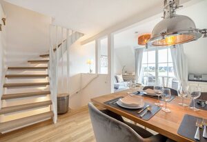 Meerzeit – Ferienwohnung im OG, DG, ca. 50m² Nutzfläche, 1 Parkplatz, Nichtraucher