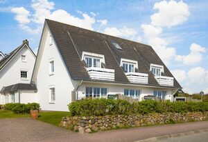 Meerzeit – Ferienwohnung im OG, DG, ca. 50m² Nutzfläche, 1 Parkplatz, Nichtraucher