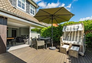 Lachmöwe – Ferienhaushälfte in Tinnum mit Kamin und Terrasse.