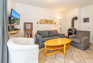 Haus Conwind Wohnung 1 – Komfortable Ferienwohnung Syltkoje mit Terrasse und Parkplatz auf Sylt