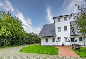 Haus Conwind Wohnung 1 – Komfortable Ferienwohnung Syltkoje mit Terrasse und Parkplatz auf Sylt