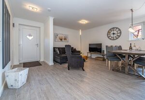 Meersalz – Zentrale Ferienwohnung für bis zu 6 Personen mit Terrasse.