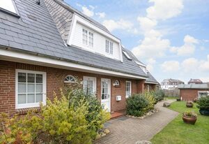 Strand 20 App. 2 – Zentral gelegene Ferienwohnung, nur 200 Meter vom Wenningstedter Hauptstrand
