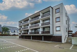 Bismarck-Koje – 1-Zimmer-Ferienwohnung mit Balkon und Parkplatz. - nur 450m bis zum Strand!