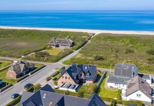 Strandresidenz, Wohnung Langeneß – Den Strandübergang nahezu vor der Haustür? Dann ist die Strandresidenz ideal!