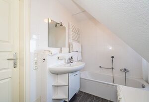 Conwind Wohnung 5b – Neu bei uns! Ferienwohnung mit Terrasse und Privatparkplatz auf Sylt