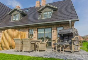 Hoogen Hüs – Ferienhaus,  für bis zu 6 Personen mit Garten und Sauna.